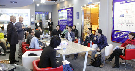 国家物联网发展咨询委员会专家组到访华旭科技参观与指导工作